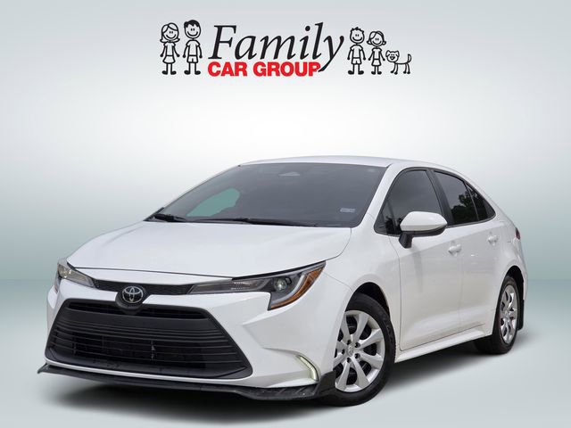 Used 2024 Toyota Corolla LE FWD image 1