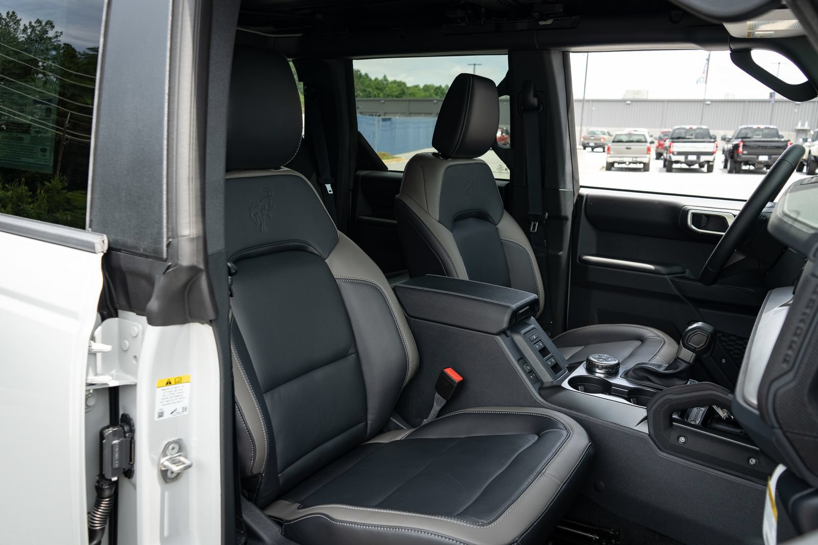 New 2026 Ford Bronco Outer Banks w/ Sasquatch Package AWD/4WD image 22