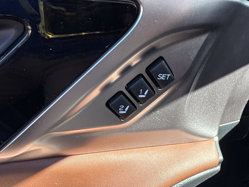 Used 2025 Subaru Legacy Touring XT AWD/4WD image 13