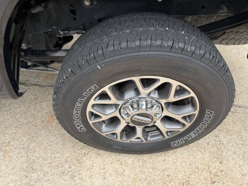 Used 2022 Ford F250 Lariat AWD/4WD image 8