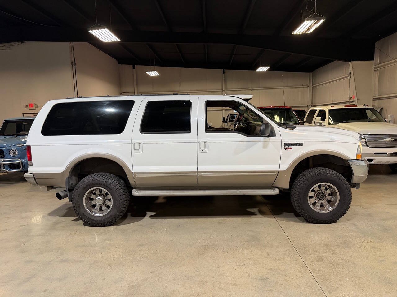 Used 2002 Ford Excursion Limited AWD/4WD image 11