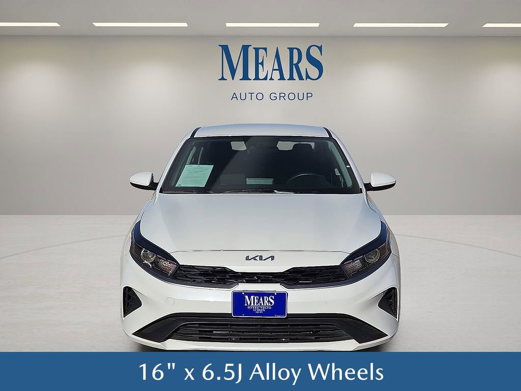 Used 2024 Kia Forte LXS image 9