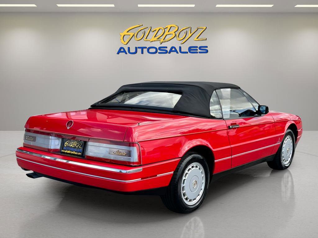 Used 1989 Cadillac Allante image 3