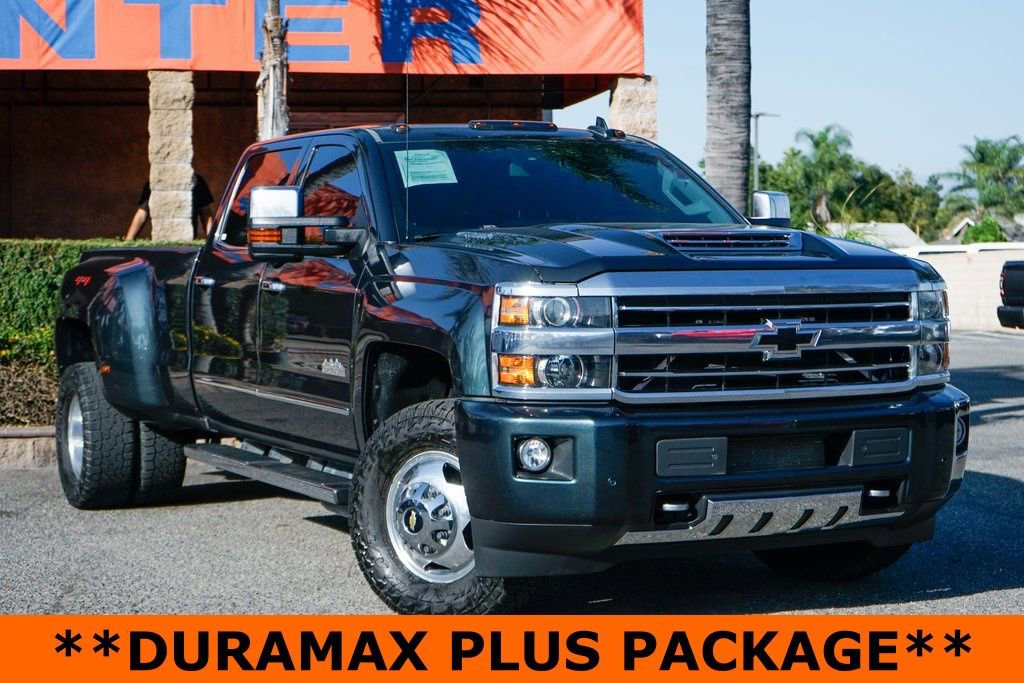 Used 2018 Chevrolet Silverado 3500 High Country w/ Duramax Plus Package image 2