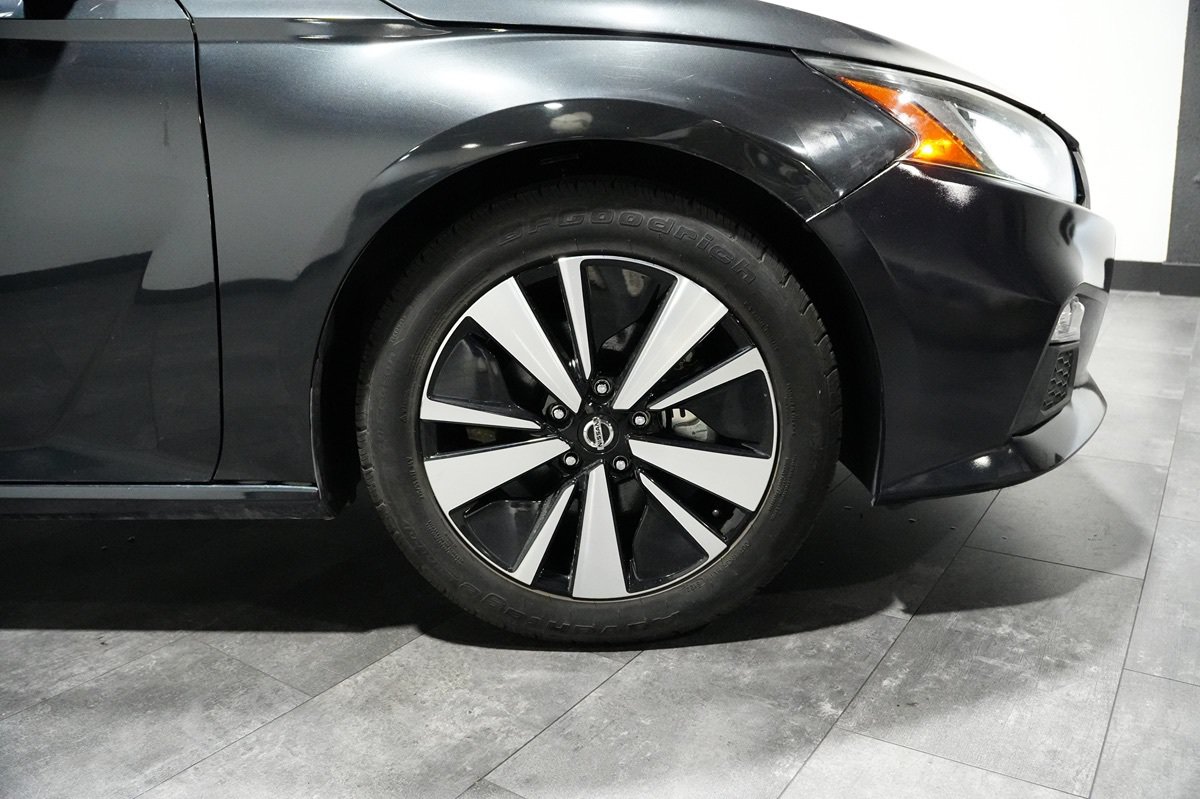 Used 2021 Nissan Altima 2.5 SV FWD image 4