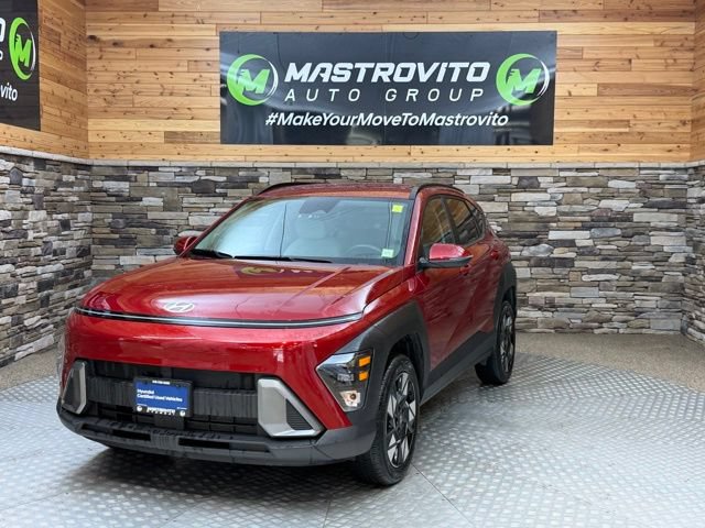 Used 2024 Hyundai Kona SEL AWD/4WD image 2