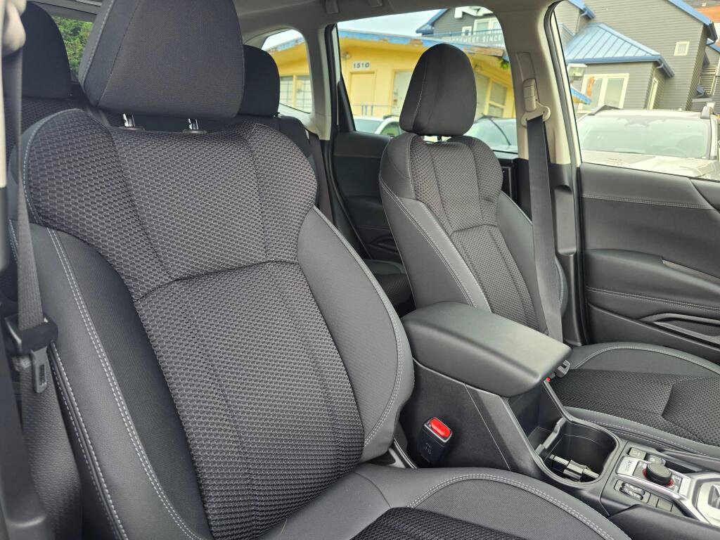 Certified 2023 Subaru Forester Premium AWD/4WD image 12