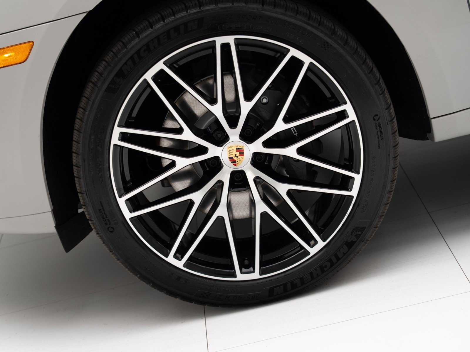 New 2026 Porsche Macan image 12