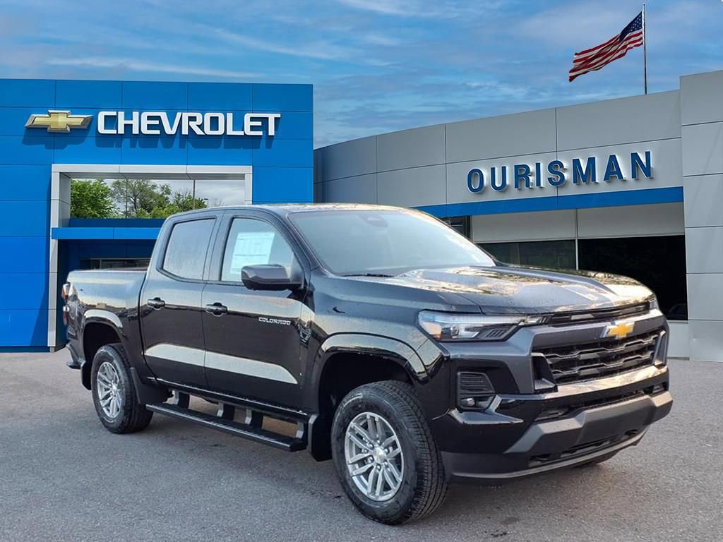 New 2026 Chevrolet Colorado LT w/ LT Convenience Package AWD/4WD image 1