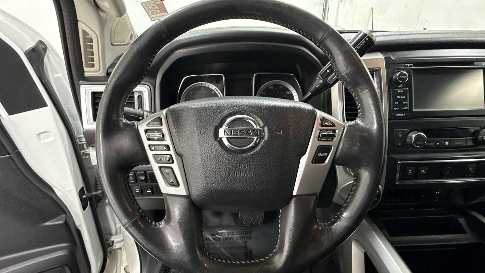 Used 2017 Nissan Titan PRO-4X image 16