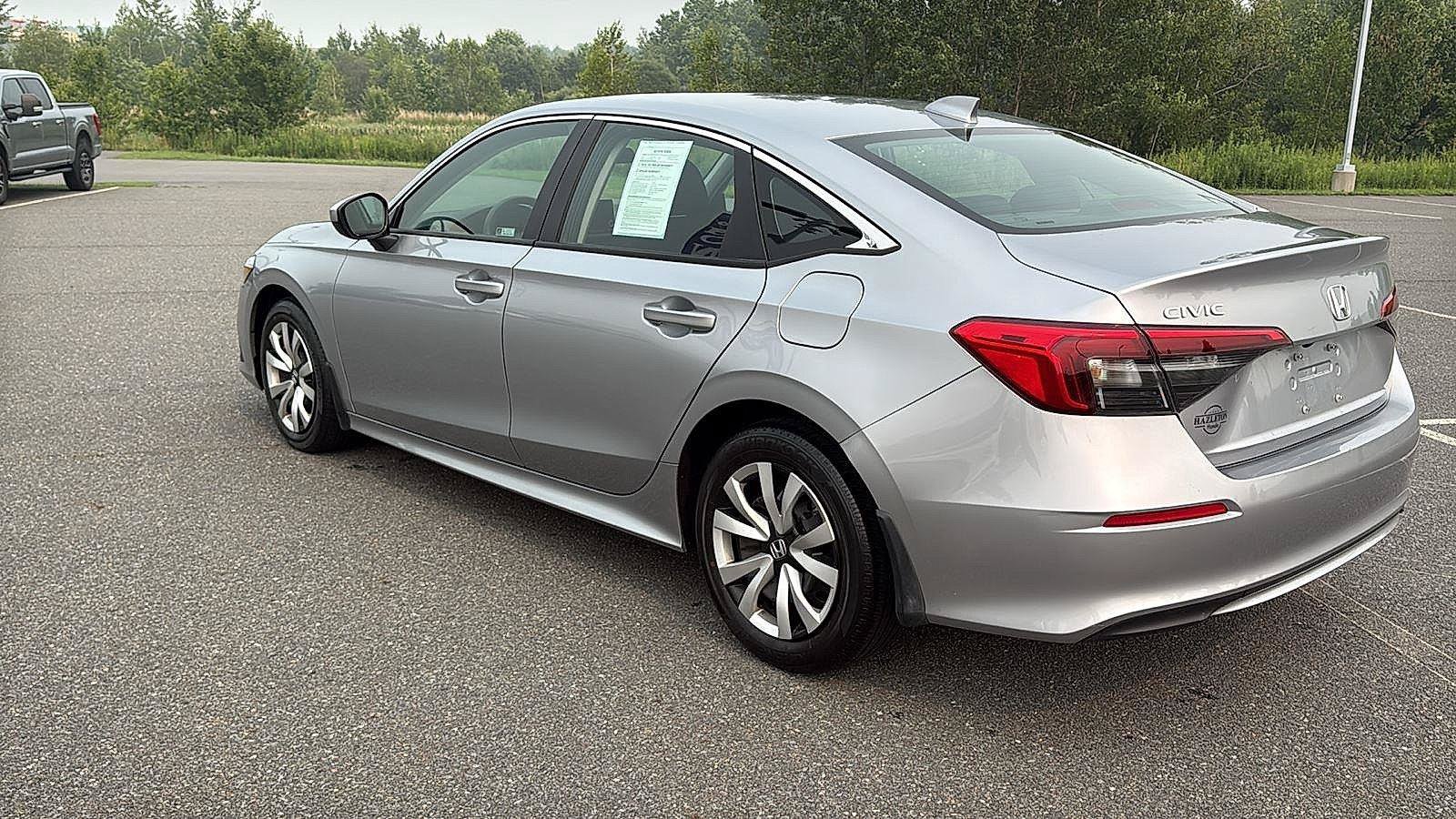 Used 2023 Honda Civic LX image 10