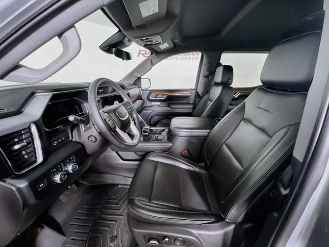 Used 2023 GMC Sierra 1500 Denali w/ Technology Package AWD/4WD image 10