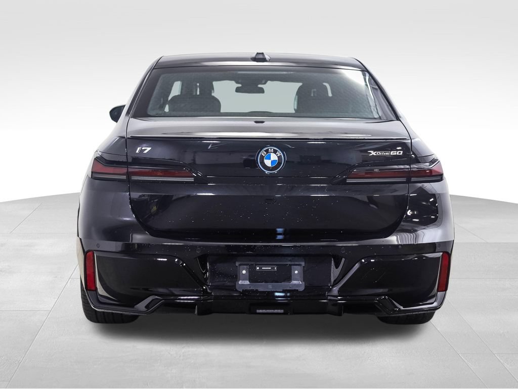 New 2026 BMW i7 xDrive60 w/ Premium Package AWD/4WD image 4