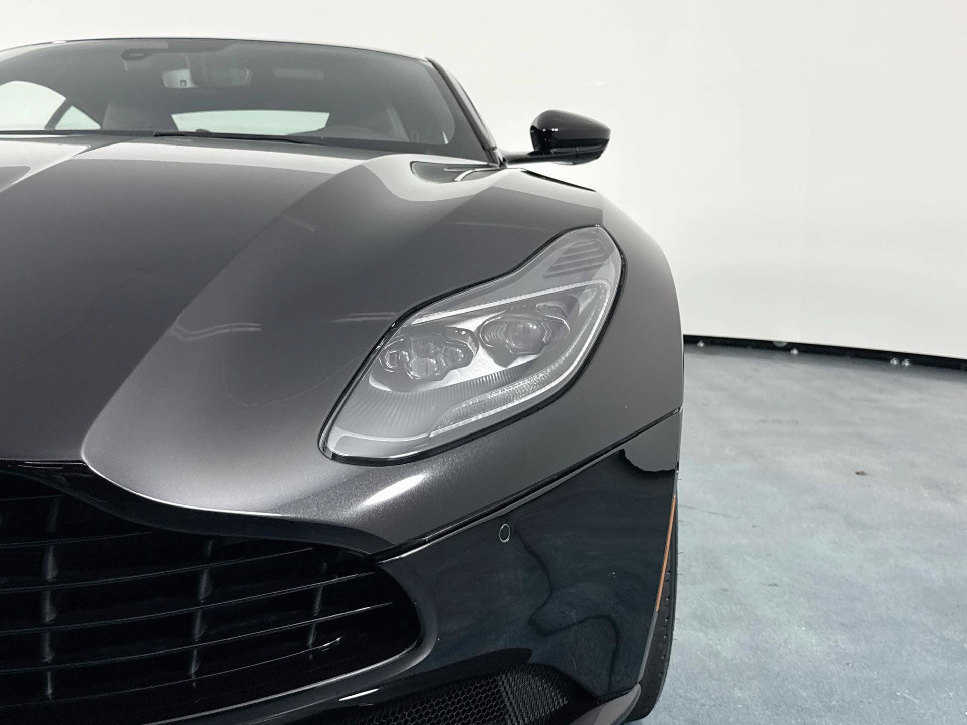 Used 2020 Aston Martin DB11 Coupe RWD image 55