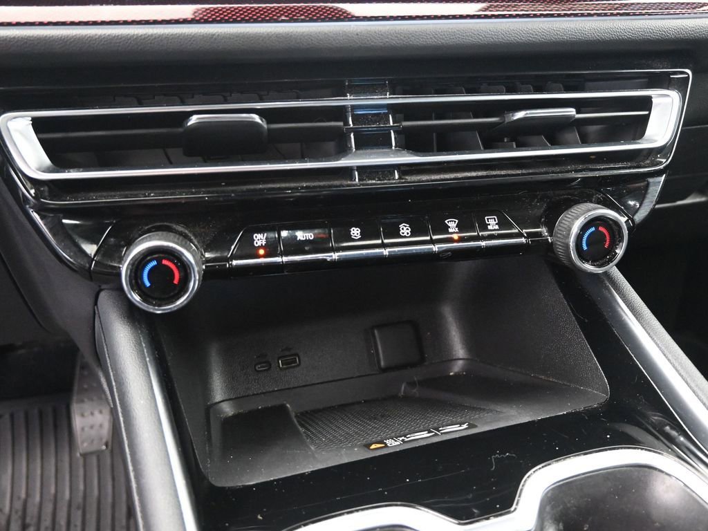 Certified 2024 Chevrolet Traverse Z71 w/ Enhanced Driving Package image 34