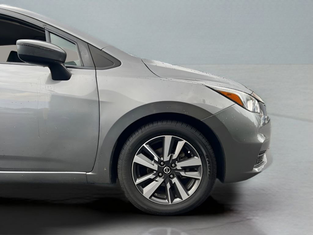 Used 2021 Nissan Versa SV FWD image 21