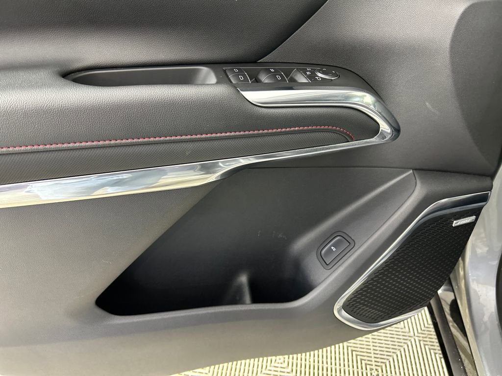 Certified 2025 Chevrolet Traverse RS w/ LPO, Floor Liner Package image 18