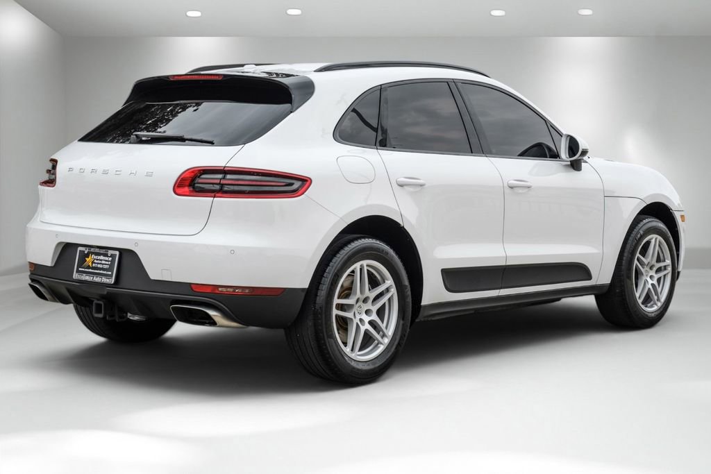 Used 2018 Porsche Macan AWD/4WD image 8