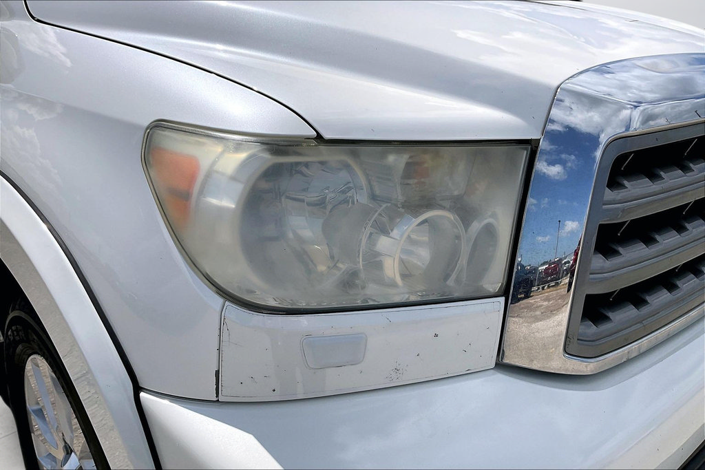 Used 2014 Toyota Sequoia Platinum RWD image 32