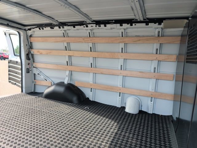 Used 2024 GMC Savana 2500 w/ Driver Convenience Package image 26