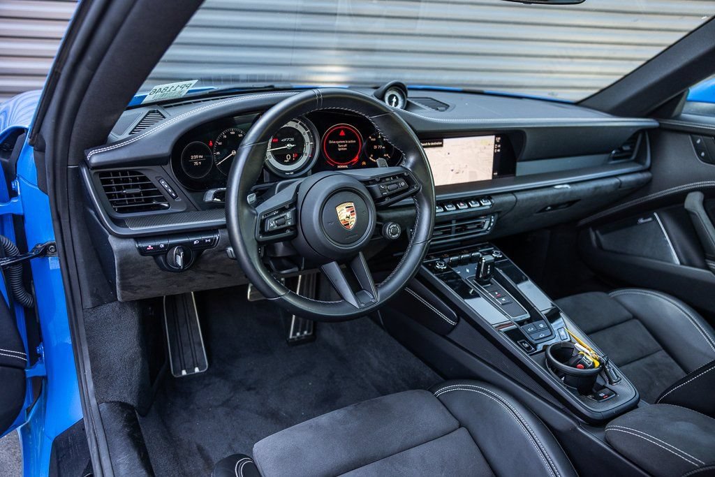 Certified 2024 Porsche 911 Carrera S RWD image 4