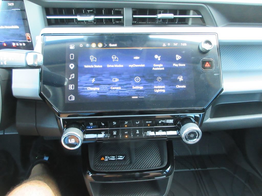 New 2027 Chevrolet Bolt RS w/ Technology Package FWD image 32