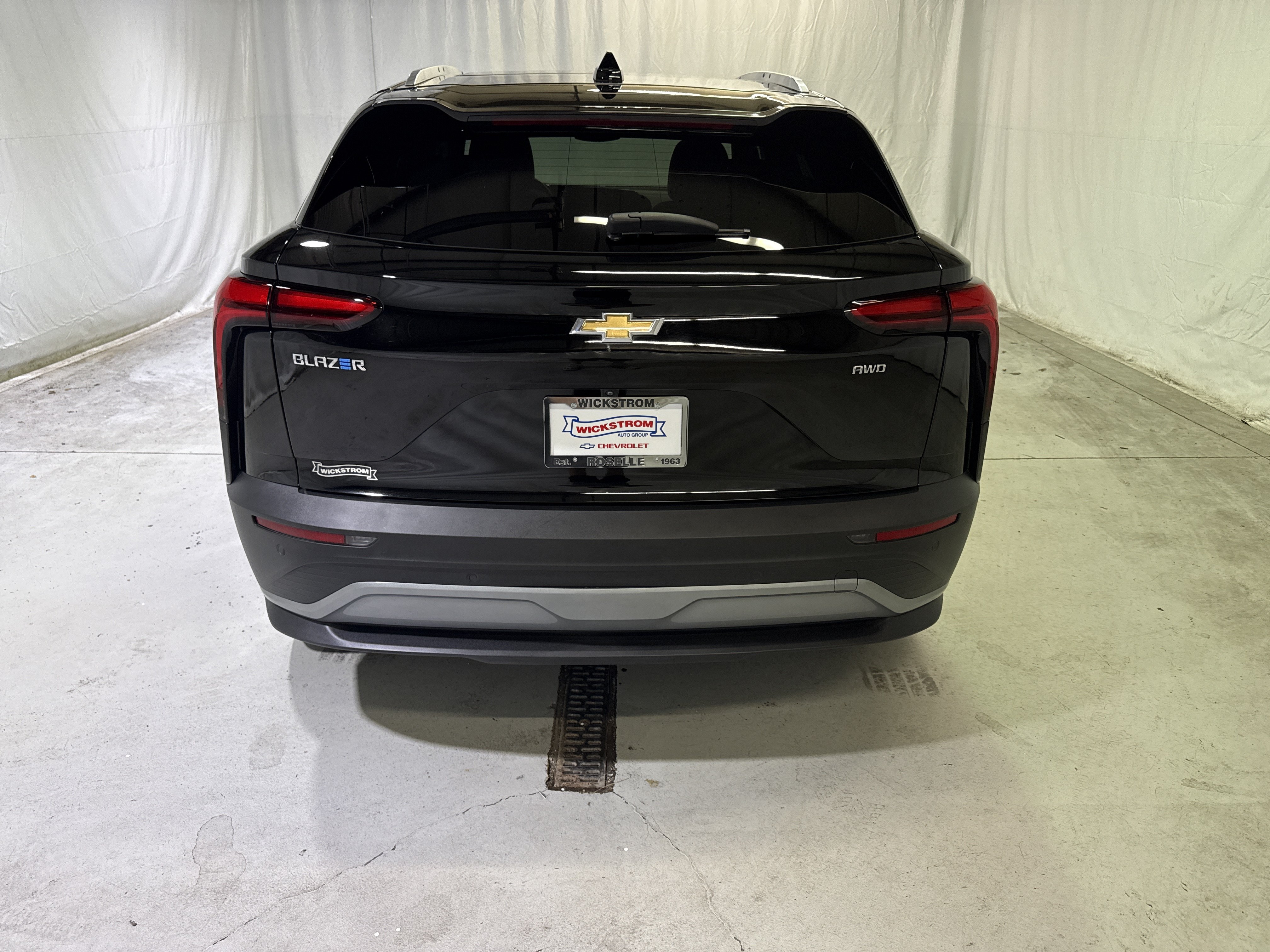 Certified 2024 Chevrolet Blazer EV LT AWD/4WD image 9