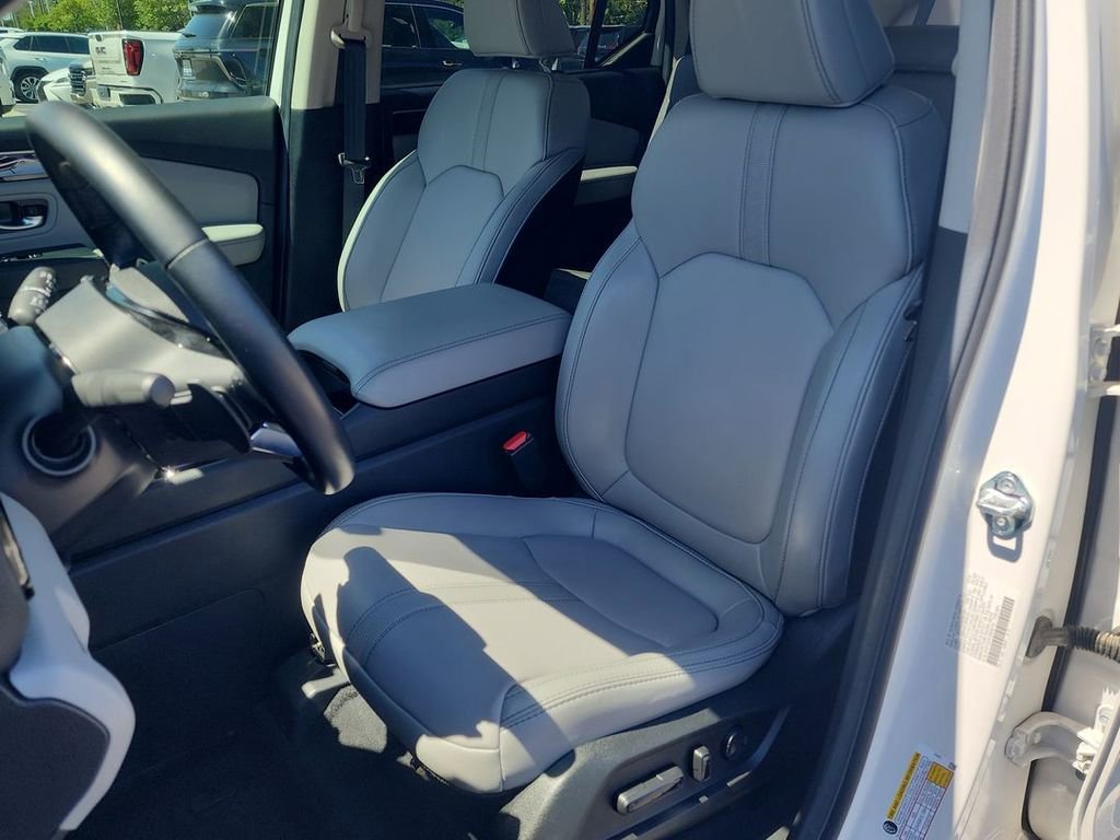 Used 2025 Honda Pilot EX-L image 19