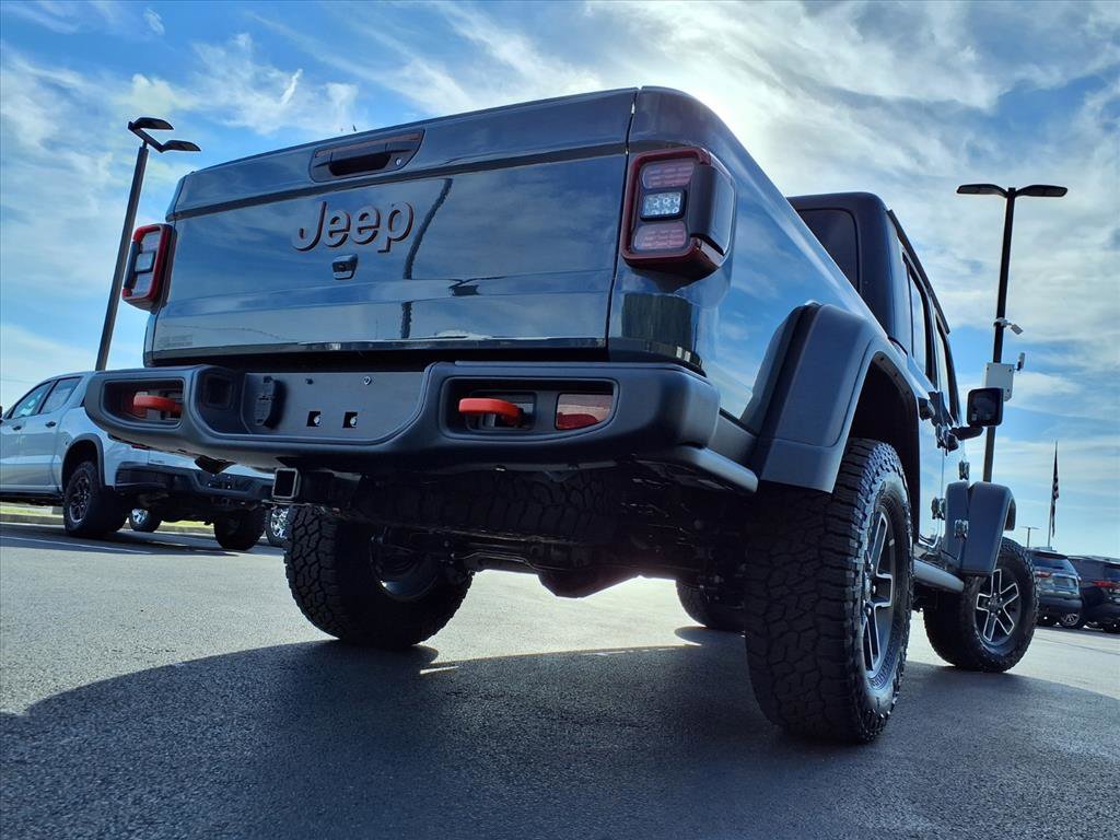 Used 2025 Jeep Gladiator Mojave w/ Steel Bumper Group image 31