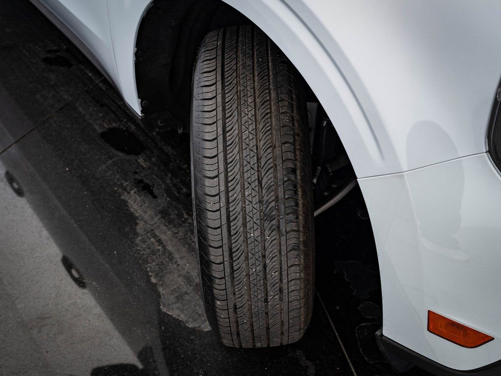 Used 2025 Ford Maverick XL FWD image 45