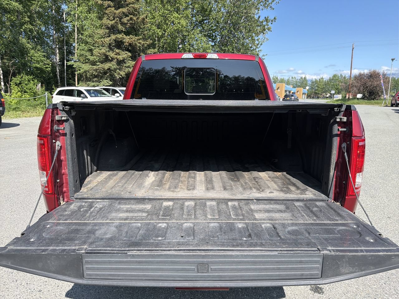 Used 2017 Ford F150 XLT w/ Equipment Group 302A Luxury AWD/4WD image 21