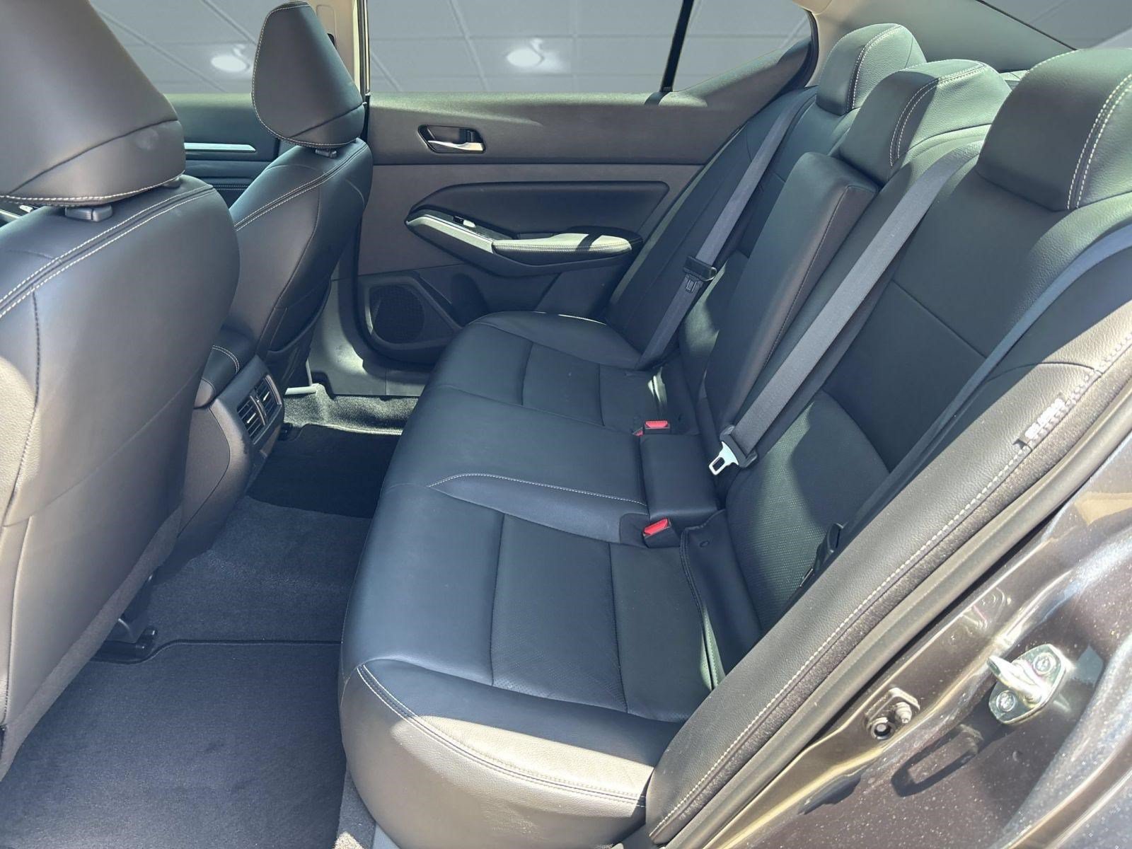 Used 2023 Nissan Altima 2.5 SL AWD/4WD image 23