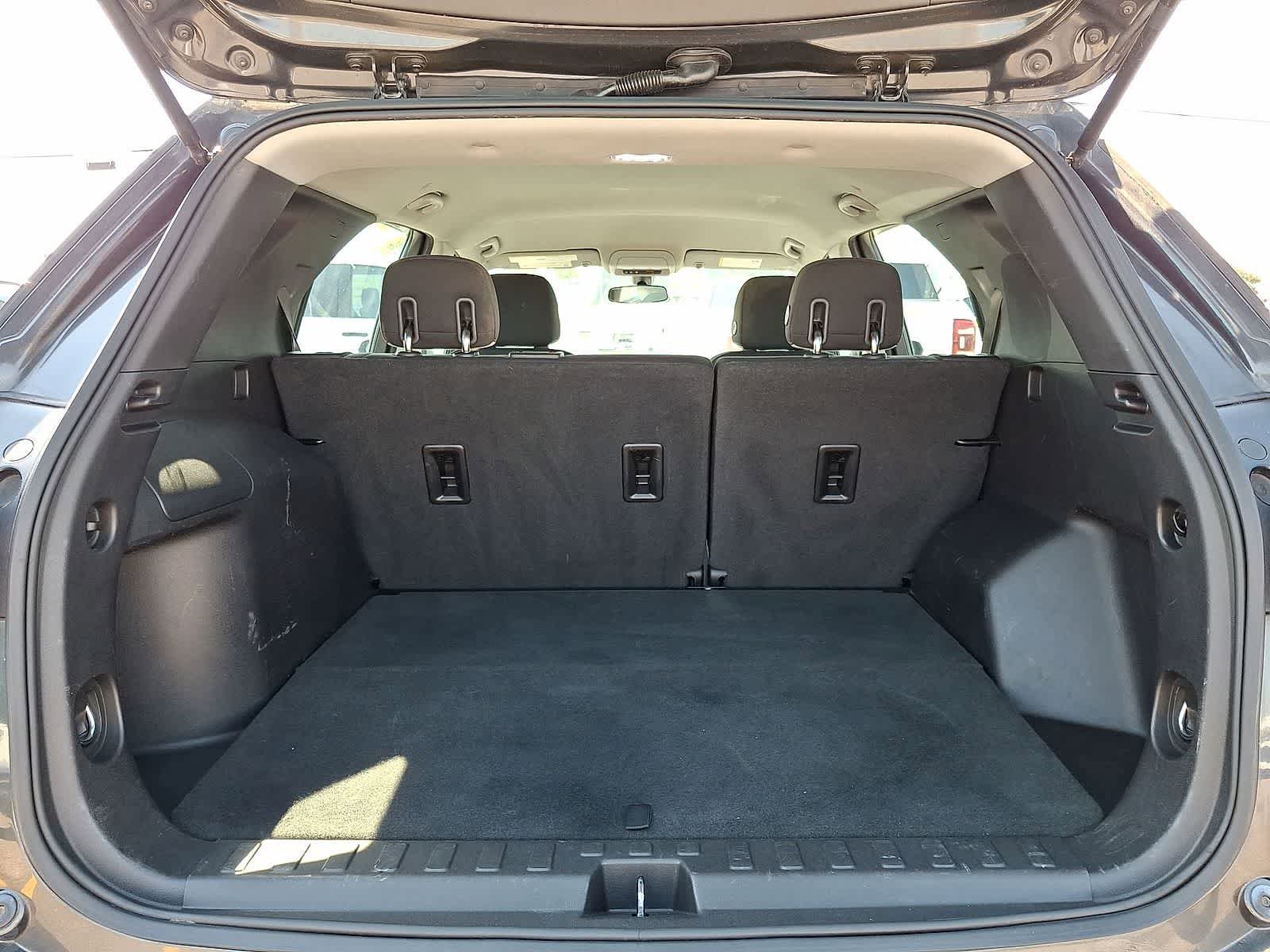 Used 2018 Chevrolet Equinox LS FWD image 30