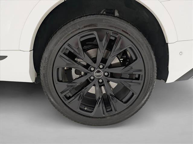 Used 2025 Audi Q8 Premium Plus AWD/4WD image 22
