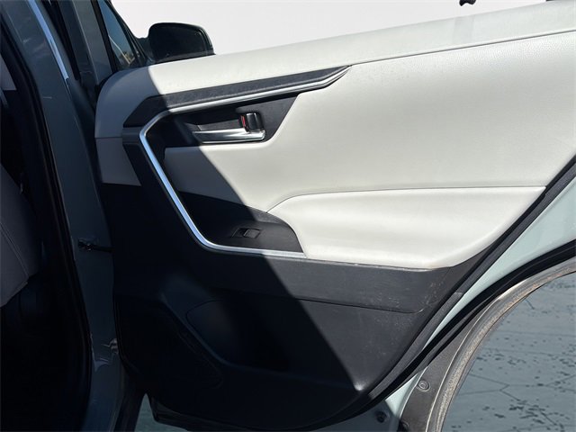 Used 2023 Toyota RAV4 XLE image 12