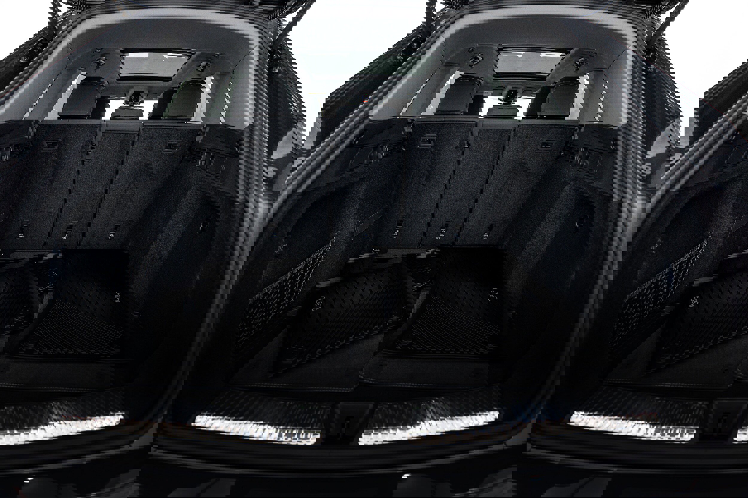 Certified 2025 Audi Q5 Premium w/ Convenience Package image 21