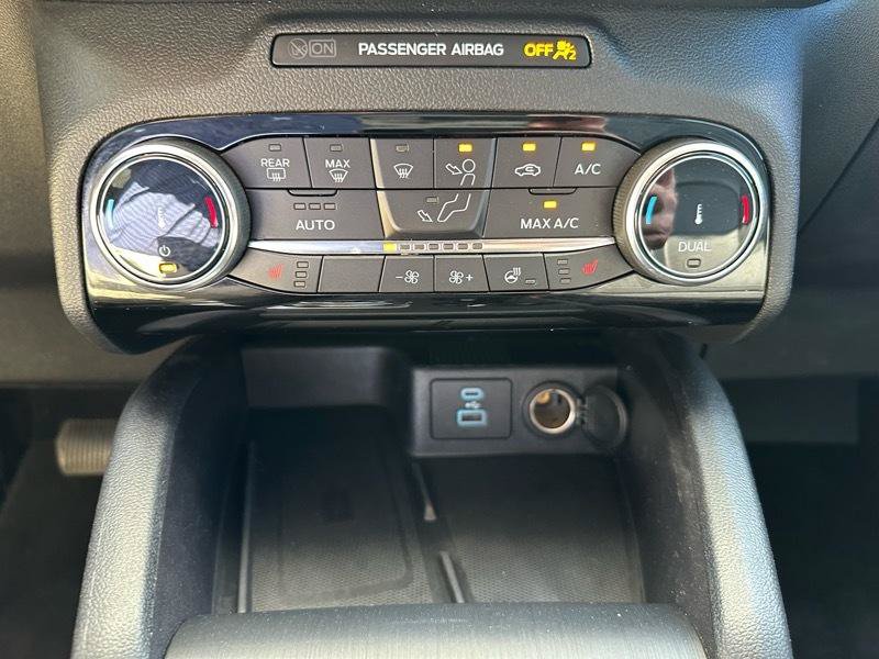 Used 2022 Ford Escape SEL w/ Technology Package FWD image 21