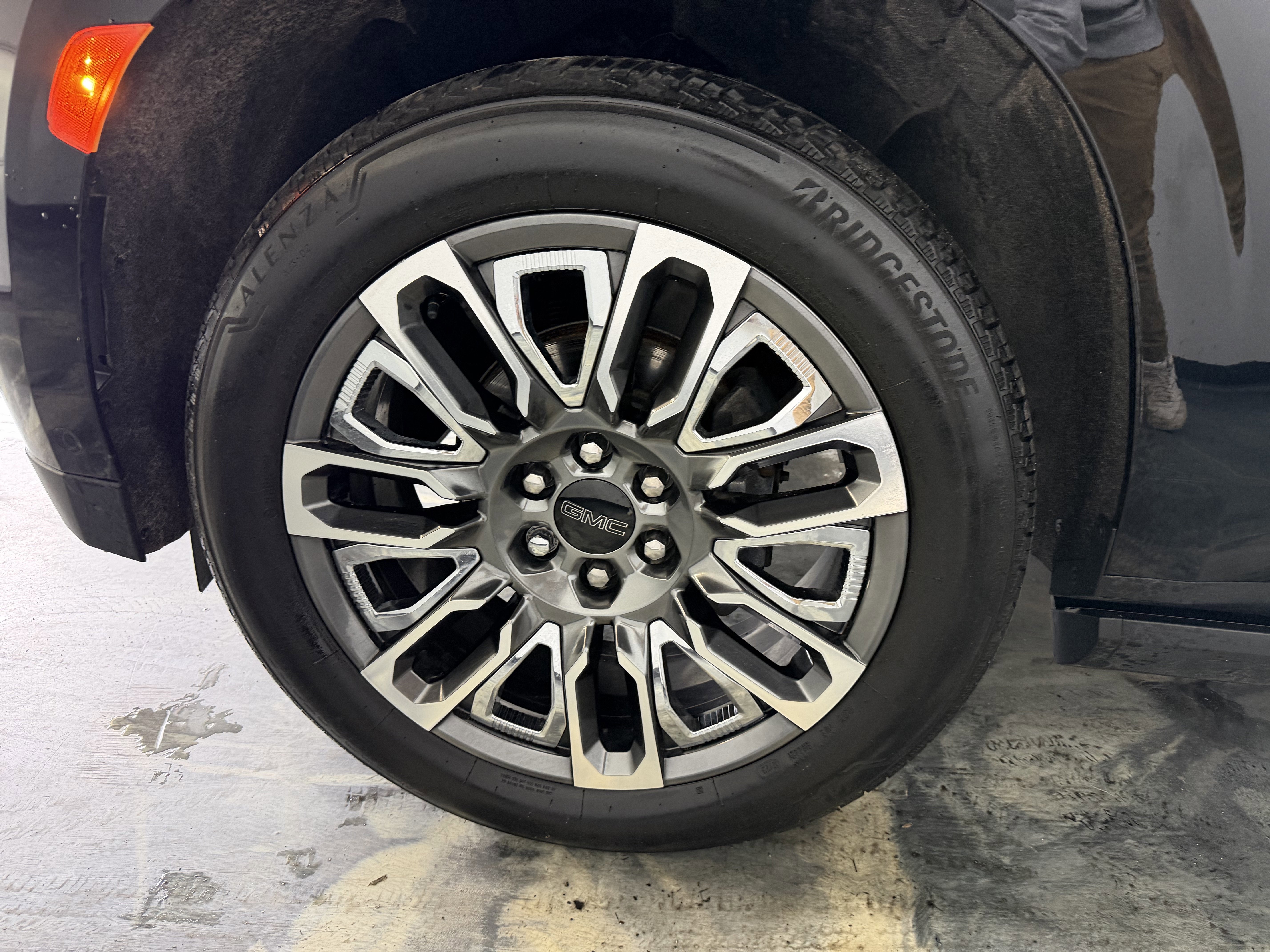 Used 2023 GMC Yukon XL Denali Ultimate w/ LPO, Floor Liner Package image 32