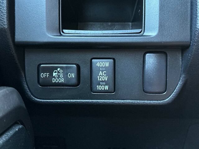 Used 2016 Toyota Tacoma TRD Off-Road w/ Towing Package RWD image 30