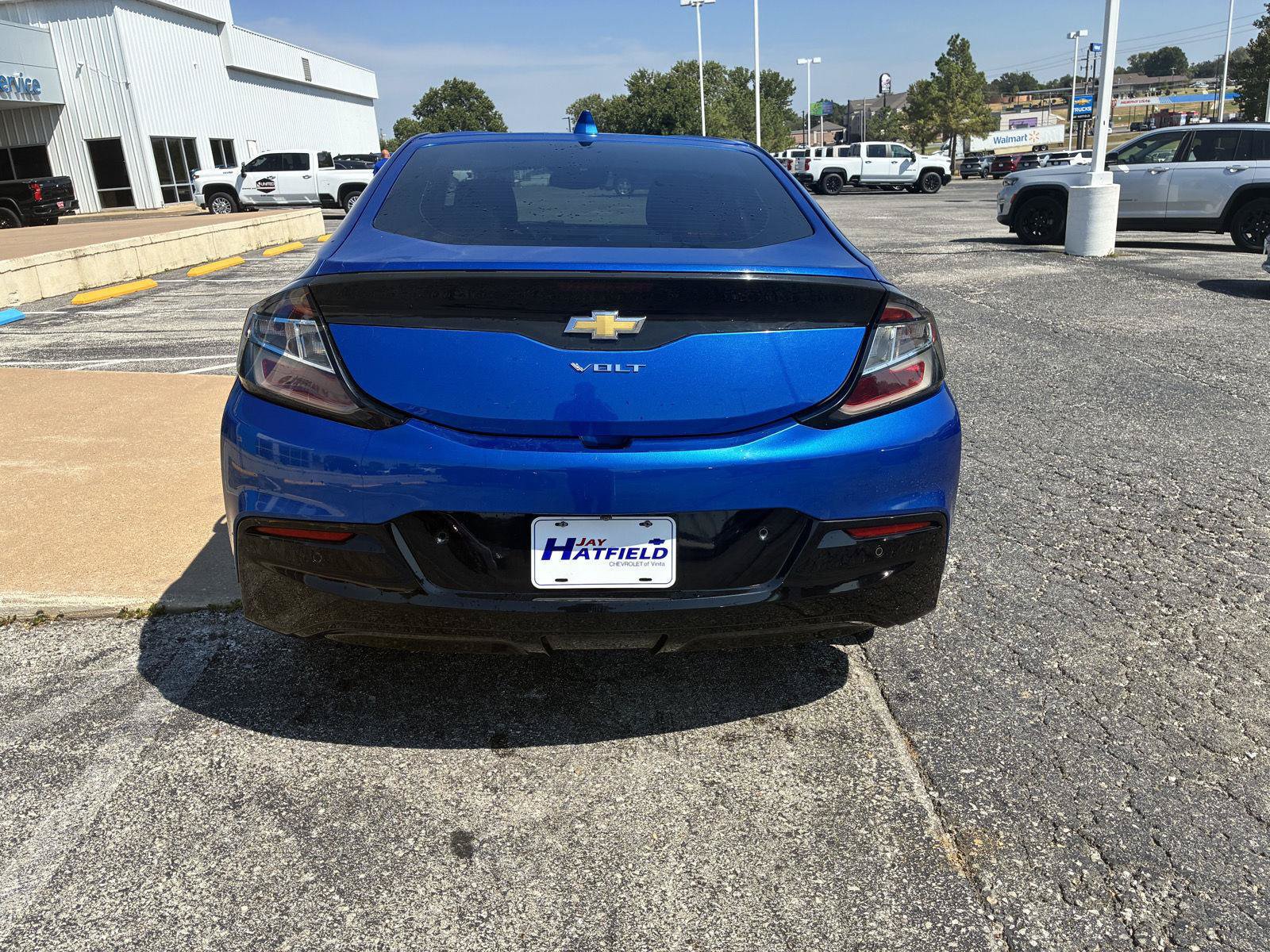 Used 2017 Chevrolet Volt Premier w/ Driver Confidence II Package FWD image 7
