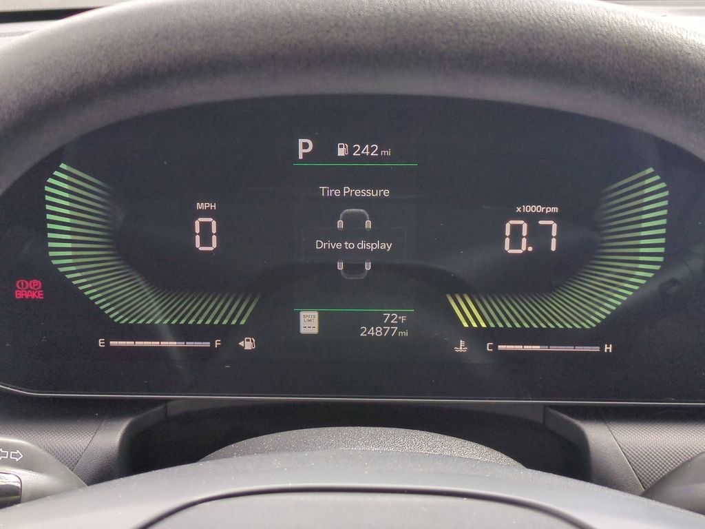 Used 2025 Kia K4 LXS image 16