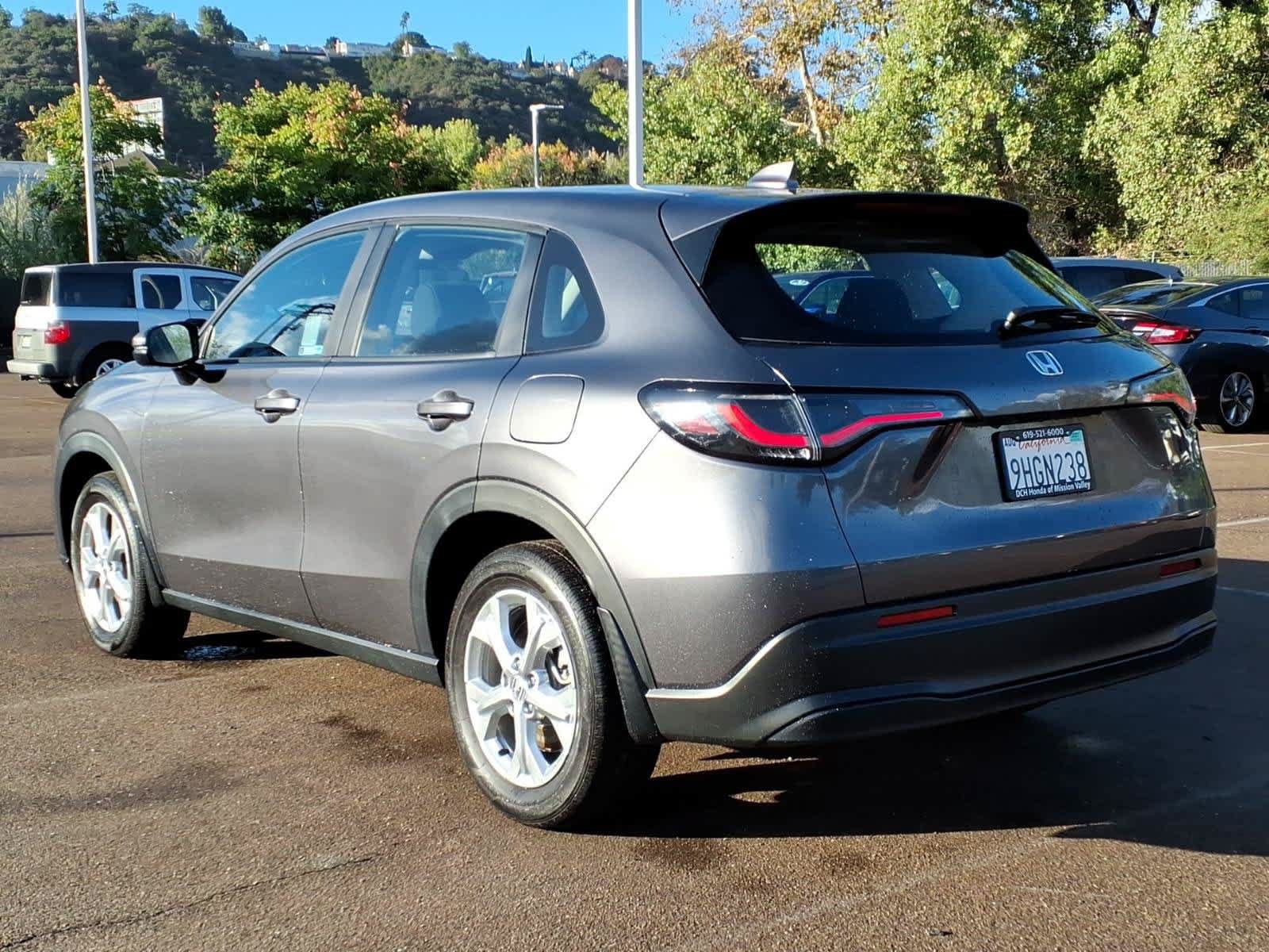 Used 2024 Honda HR-V LX image 7
