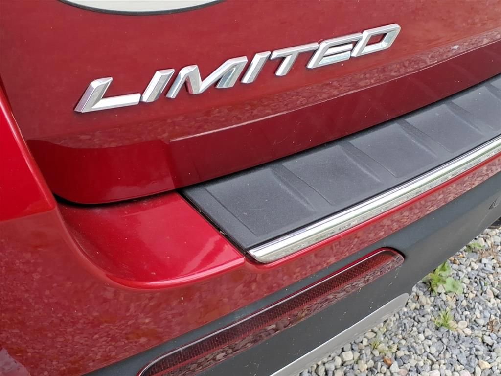 Used 2022 Ford Explorer Limited w/ Equipment Group 301A AWD/4WD image 22