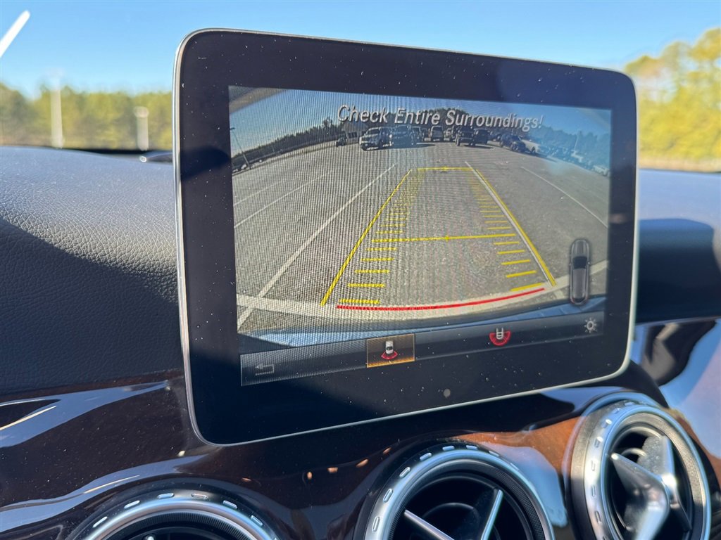 Used 2017 Mercedes-Benz GLA 250 4MATIC image 7