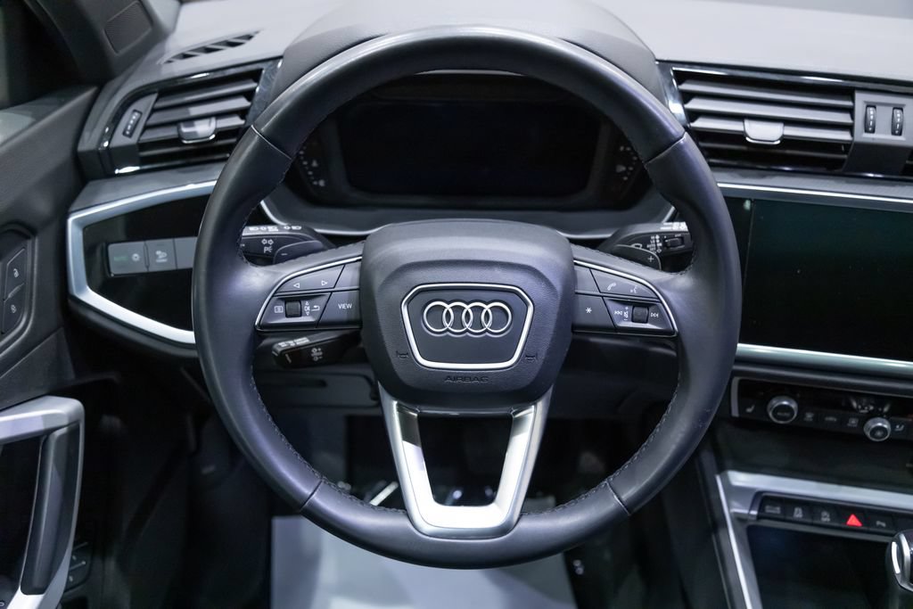 Used 2023 Audi Q3 2.0T Premium AWD/4WD image 15