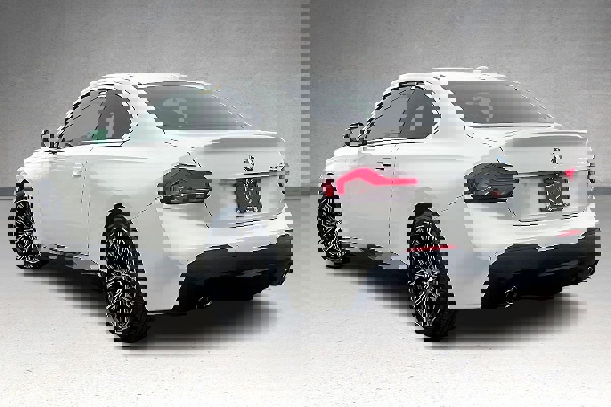 Used 2023 BMW 230i Coupe w/ Convenience Package image 33