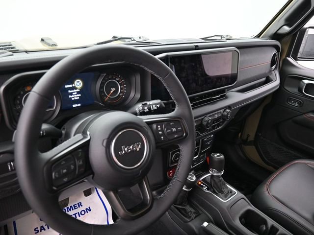 Used 2025 Jeep Wrangler Unlimited Rubicon w/ Safety Group image 23