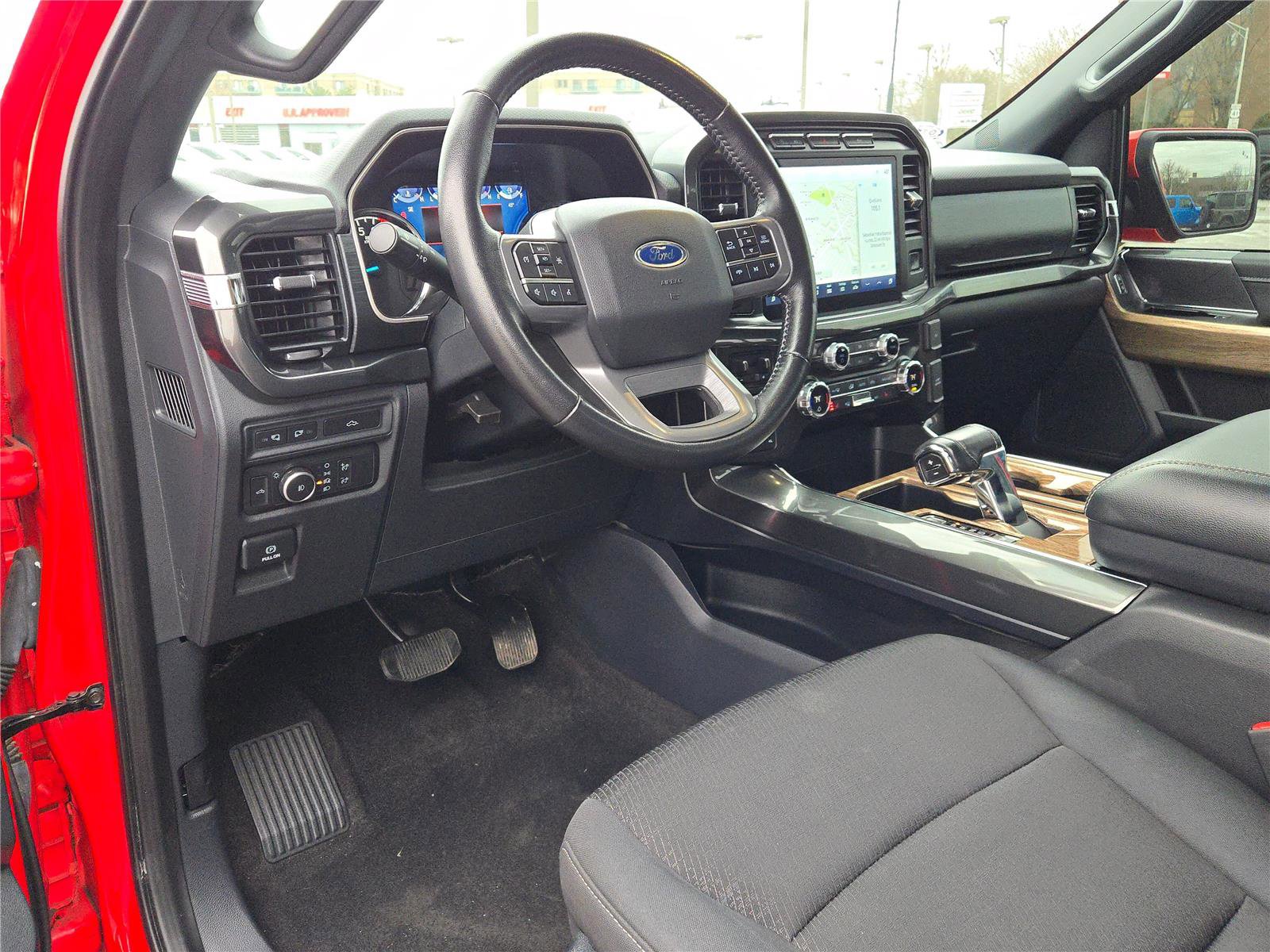 Used 2021 Ford F150 XLT w/ Equipment Group 302A High image 26