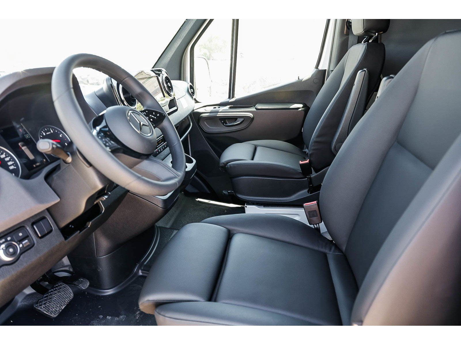 New 2026 Mercedes-Benz Sprinter 2500 image 19