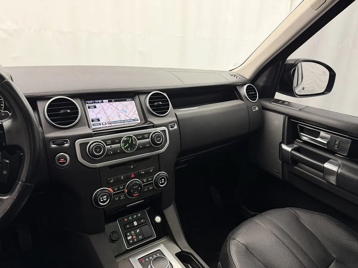 Used 2016 Land Rover LR4 HSE Silver Edition AWD/4WD image 16
